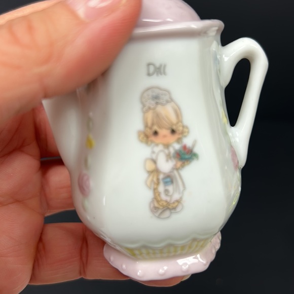 Vintage 1995  porcelain Precious Moments “Dill” teapot spice jar - Picture 7 of 7